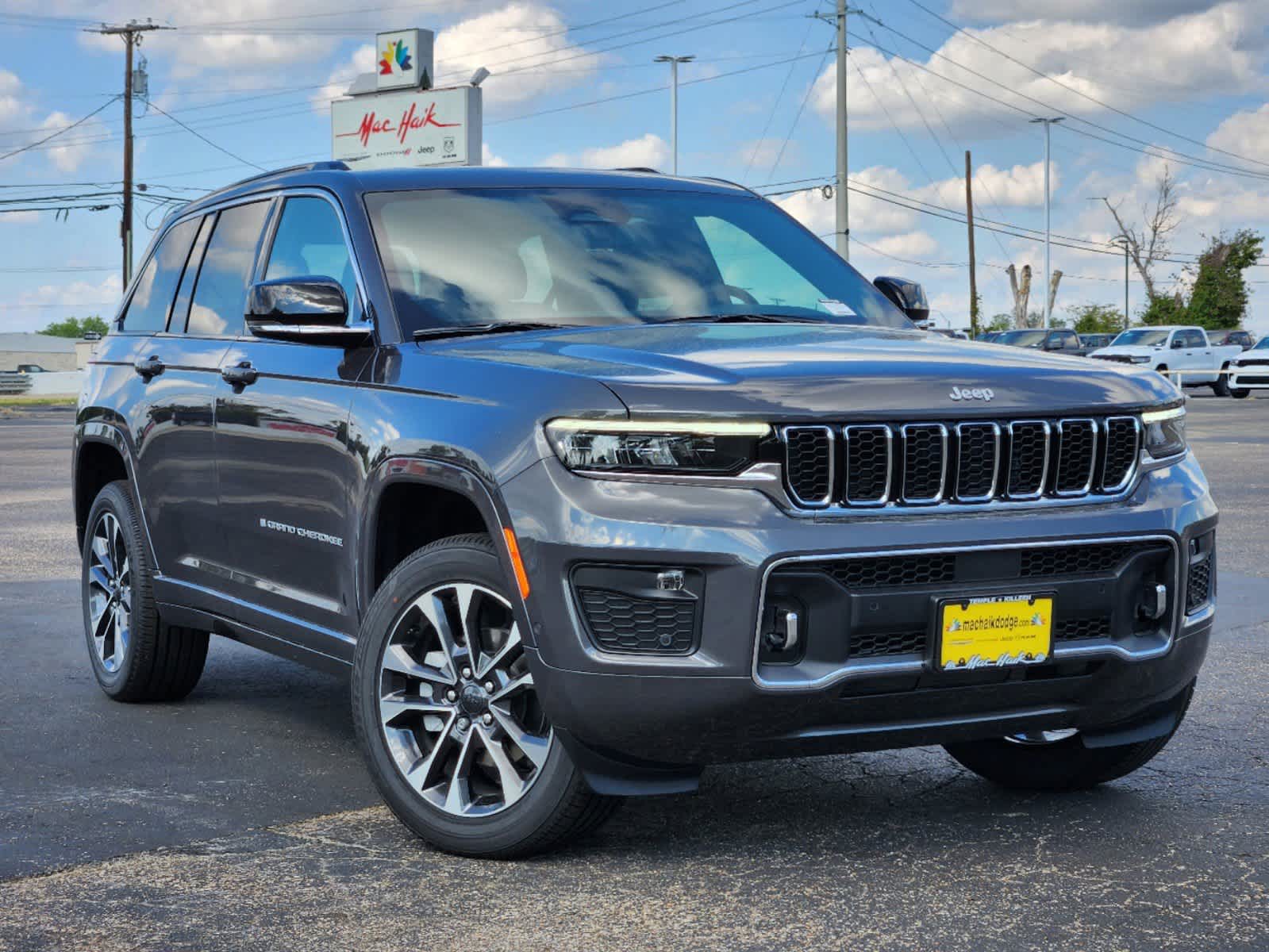 2024 Jeep Grand Cherokee Overland 1