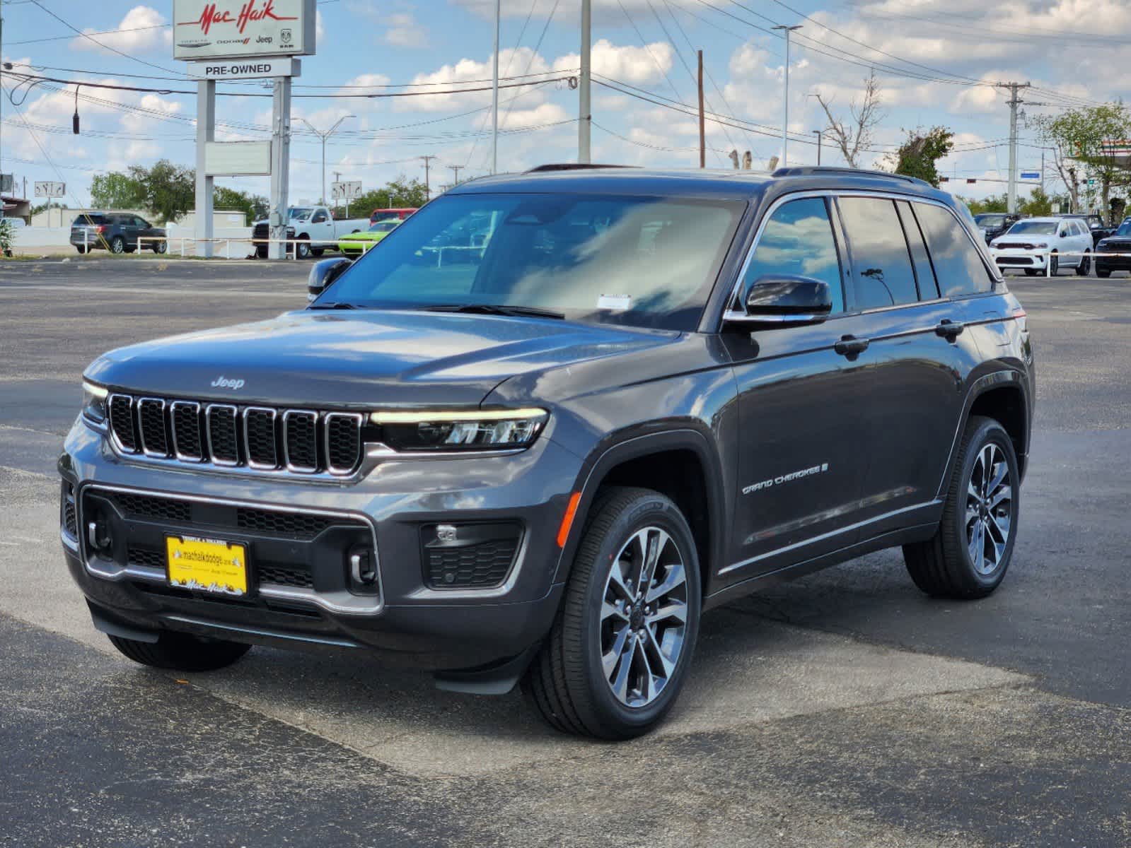 2024 Jeep Grand Cherokee Overland 2