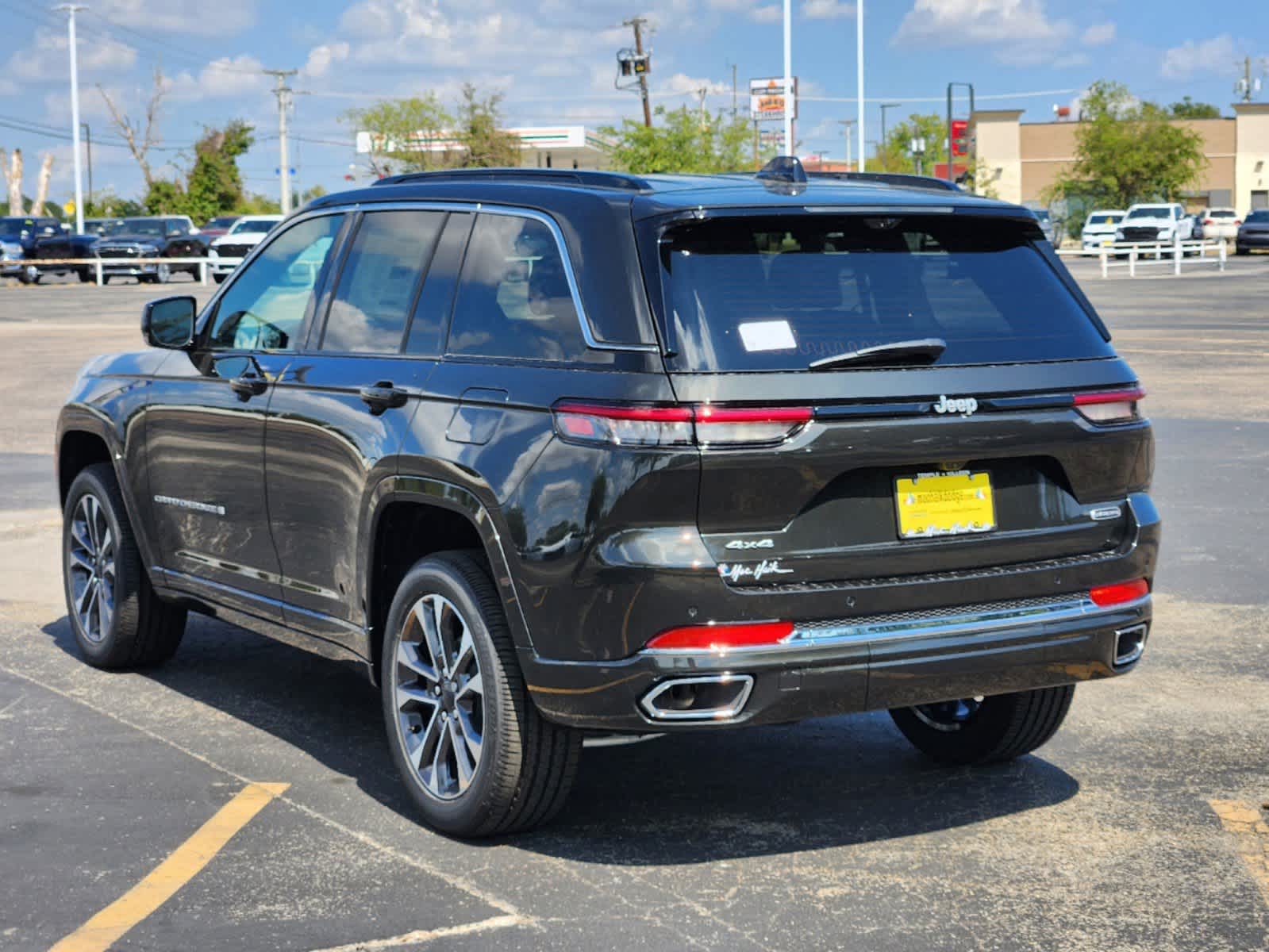 2024 Jeep Grand Cherokee Overland 3