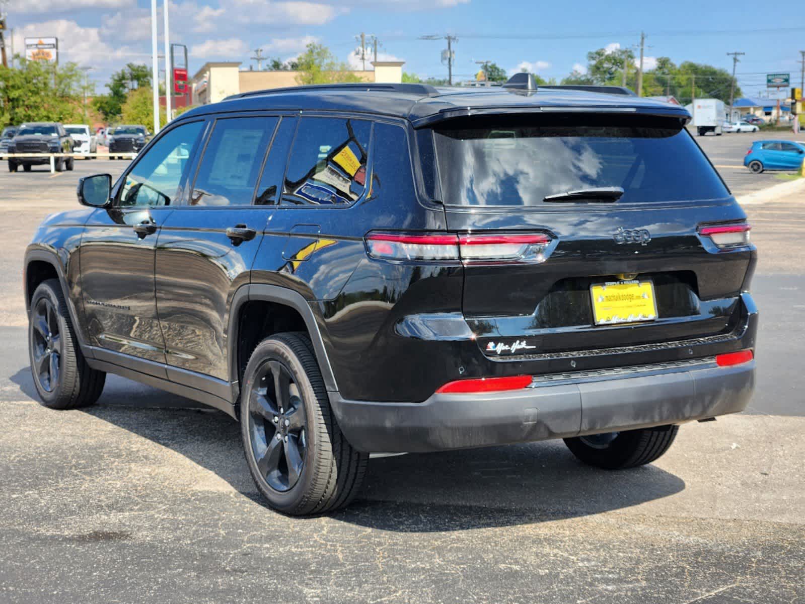 2024 Jeep Grand Cherokee L Altitude X 3