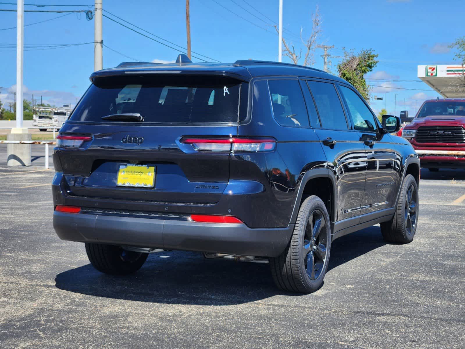 2024 Jeep Grand Cherokee L Limited 3