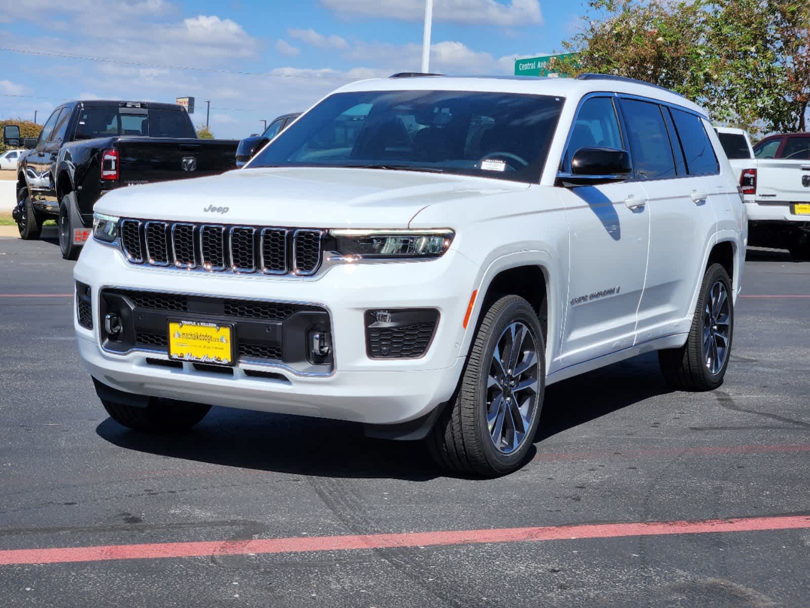 2025 Jeep Grand Cherokee L Overland 2