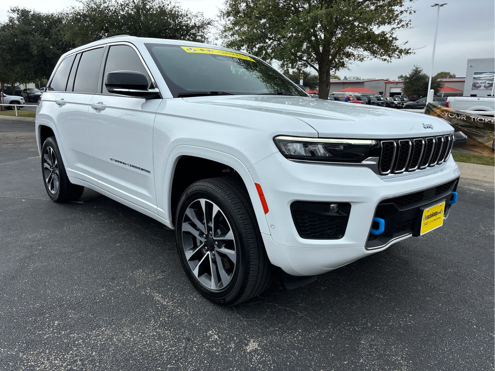 2022 Jeep Grand Cherokee 4xe Overland 11