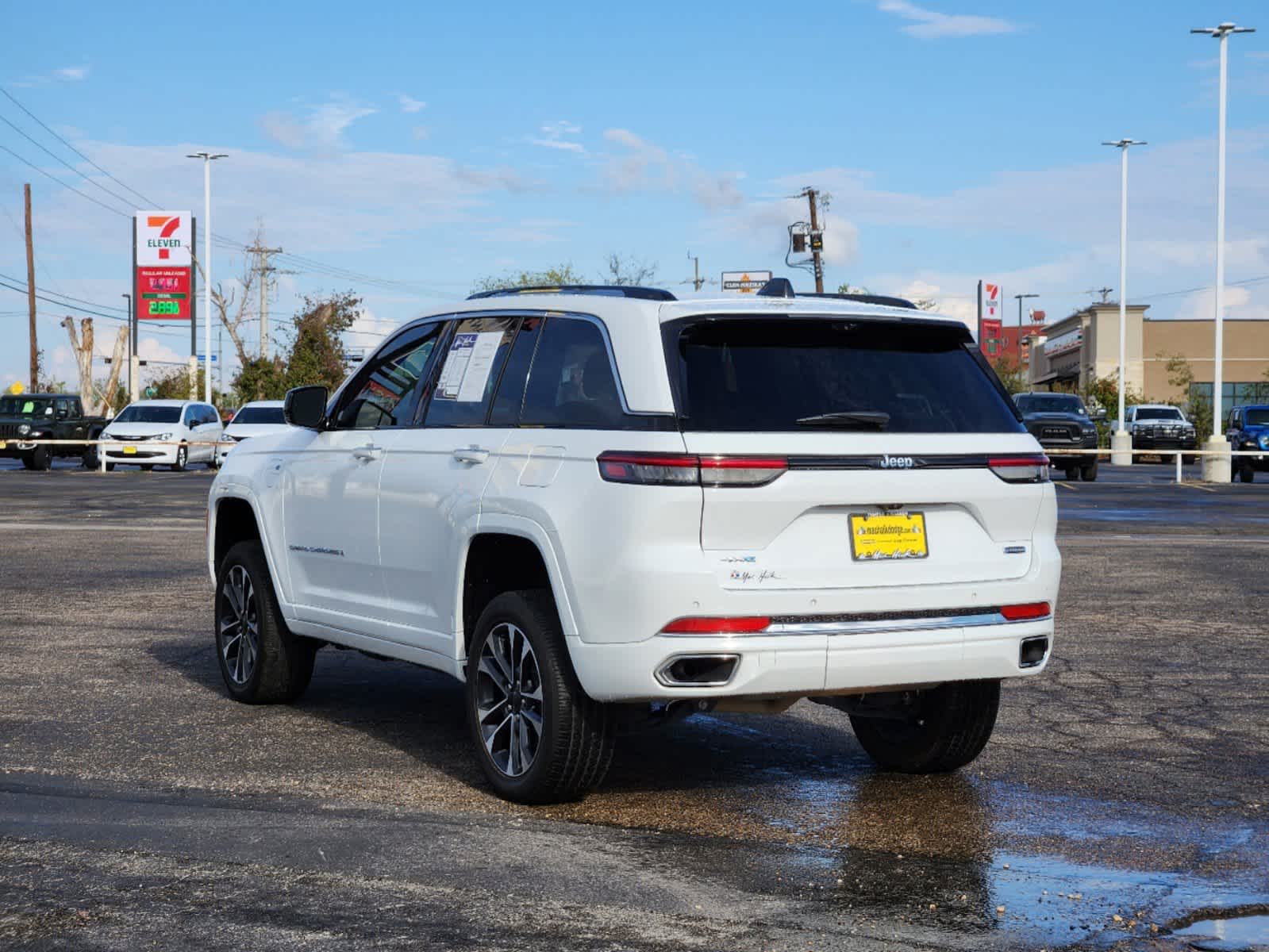 2022 Jeep Grand Cherokee 4xe Overland 7