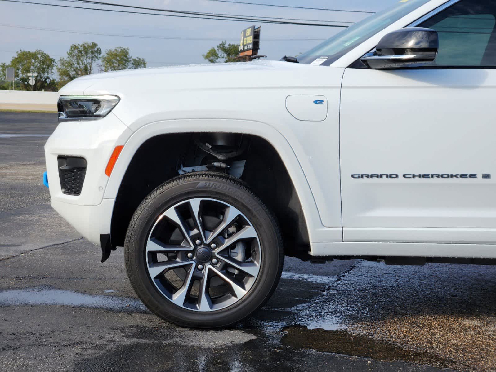 2022 Jeep Grand Cherokee 4xe Overland 9