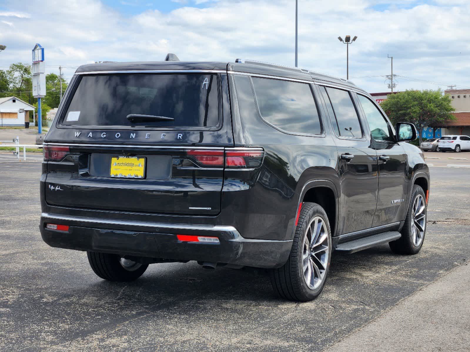 2024 Jeep Wagoneer L Series II 3