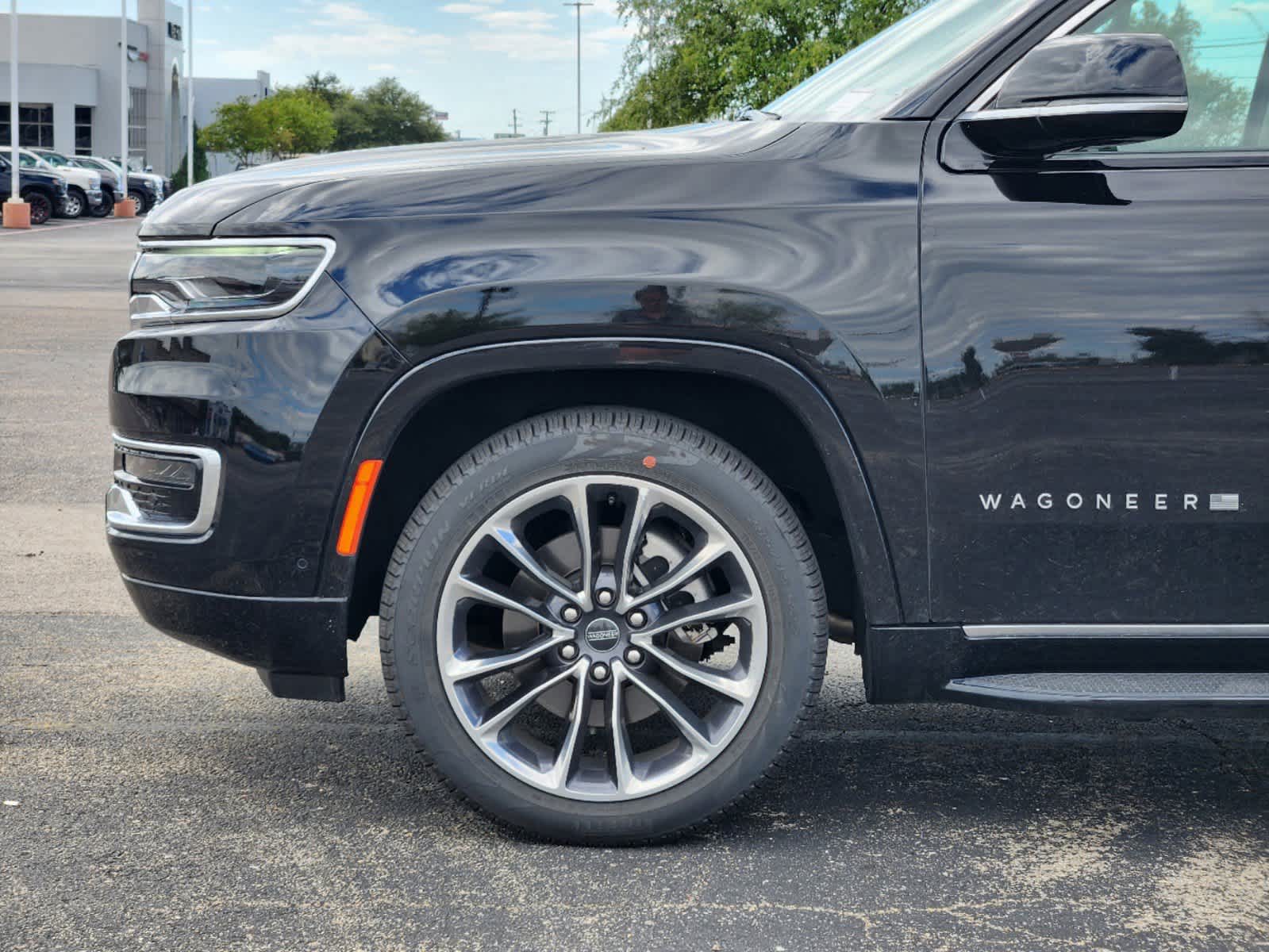 2024 Jeep Wagoneer L Series II 6