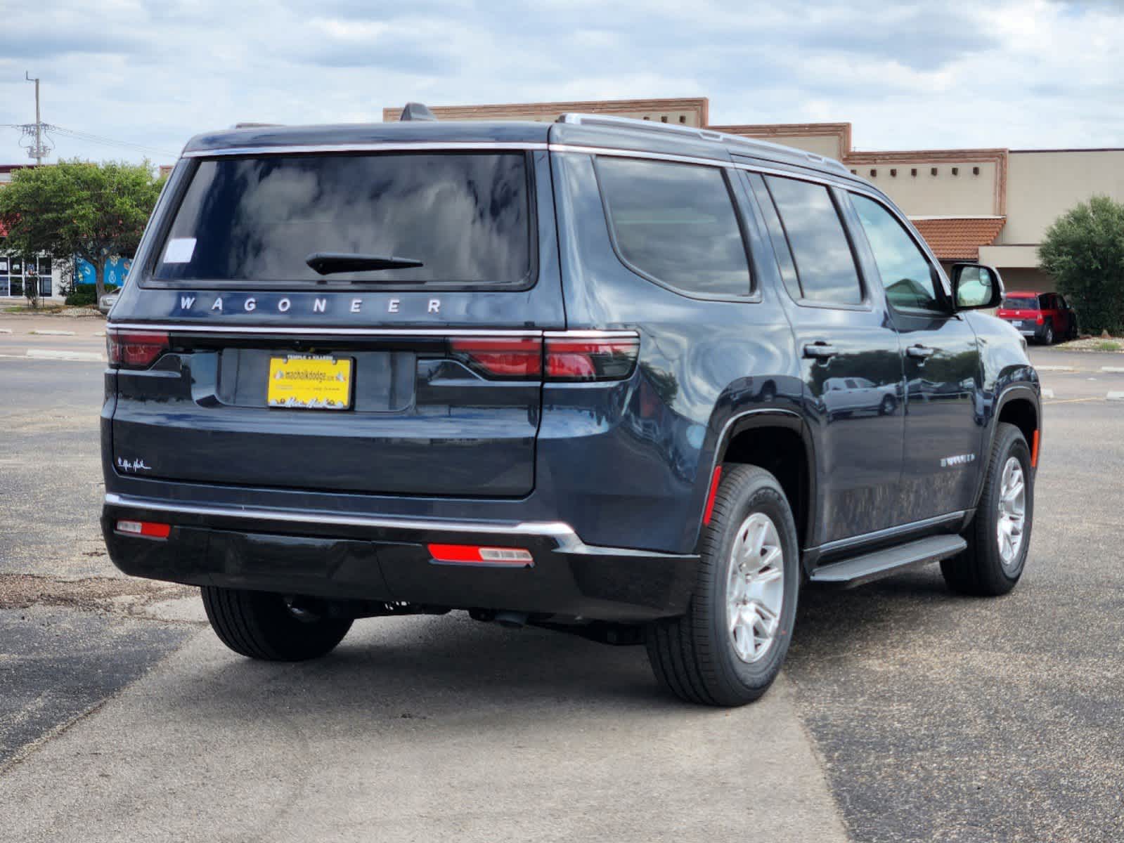 2024 Jeep Wagoneer  3