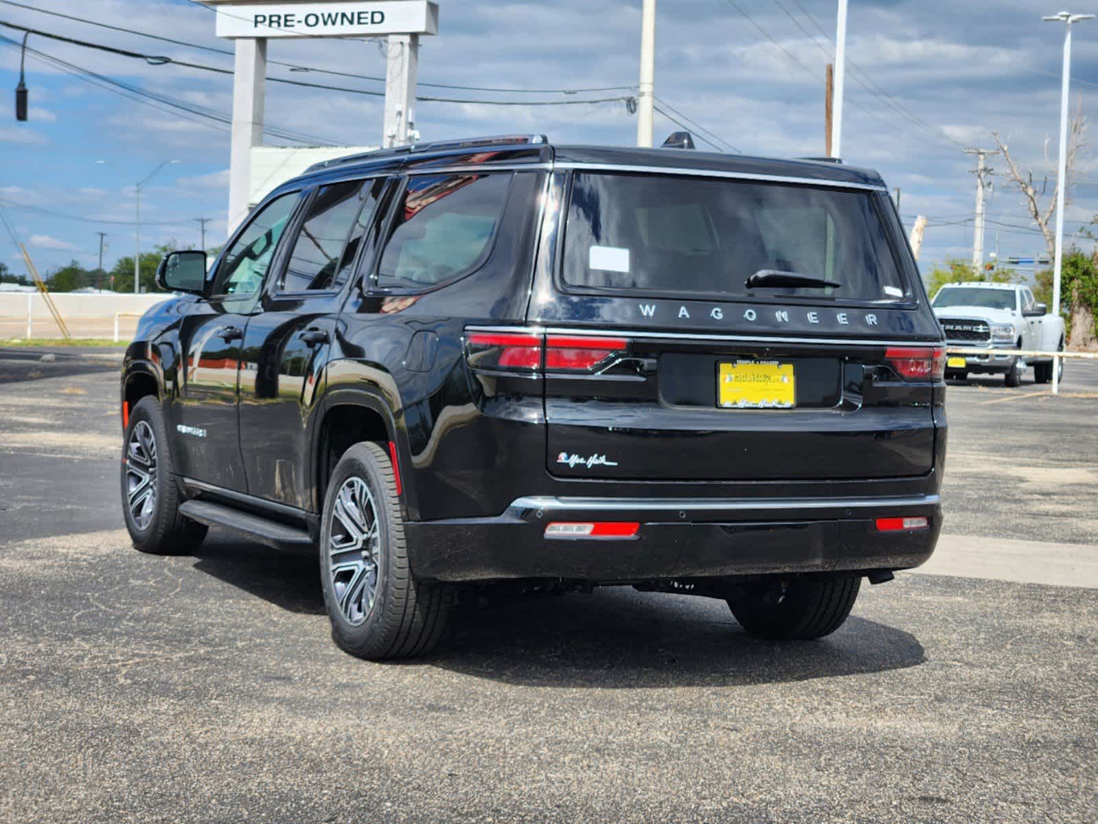 2024 Jeep Wagoneer  4