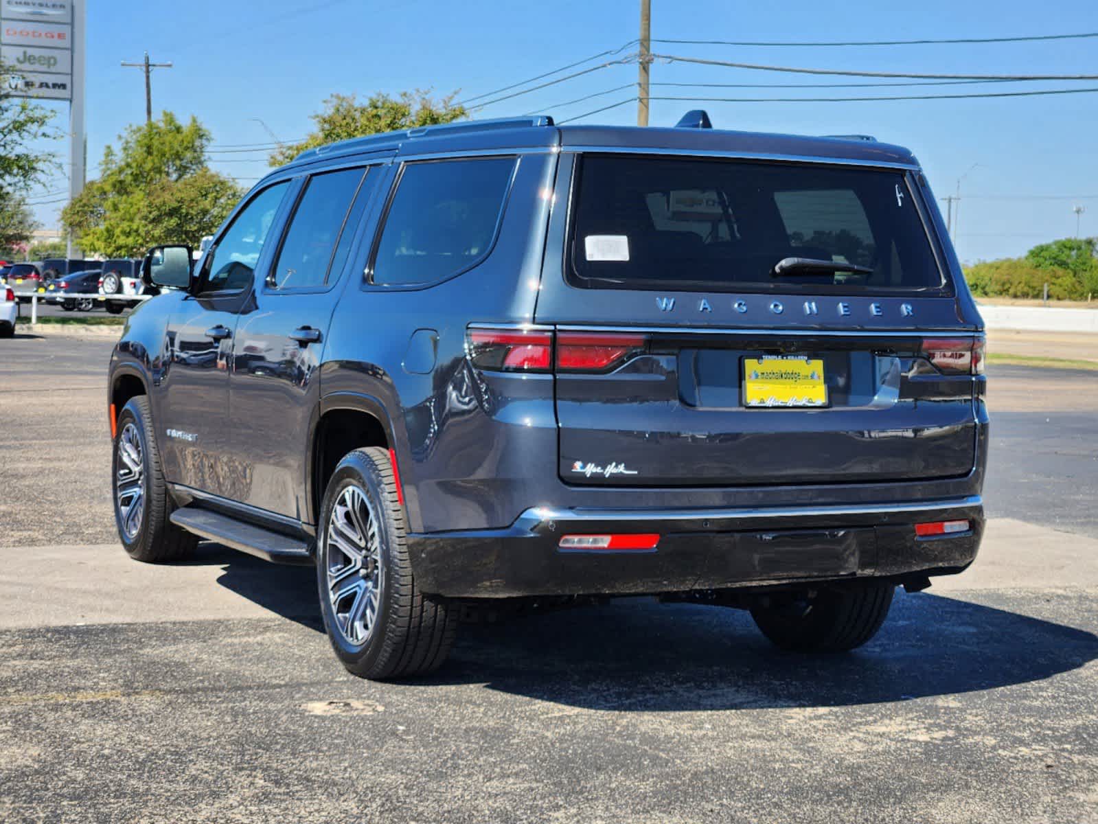 2024 Jeep Wagoneer  4