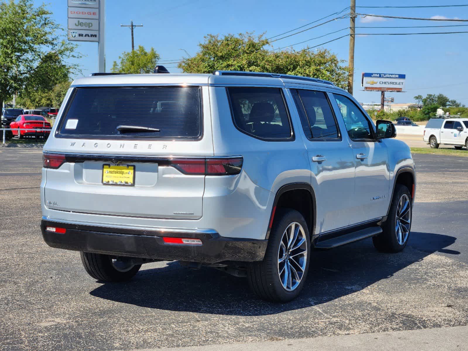 2024 Jeep Wagoneer Series II 4