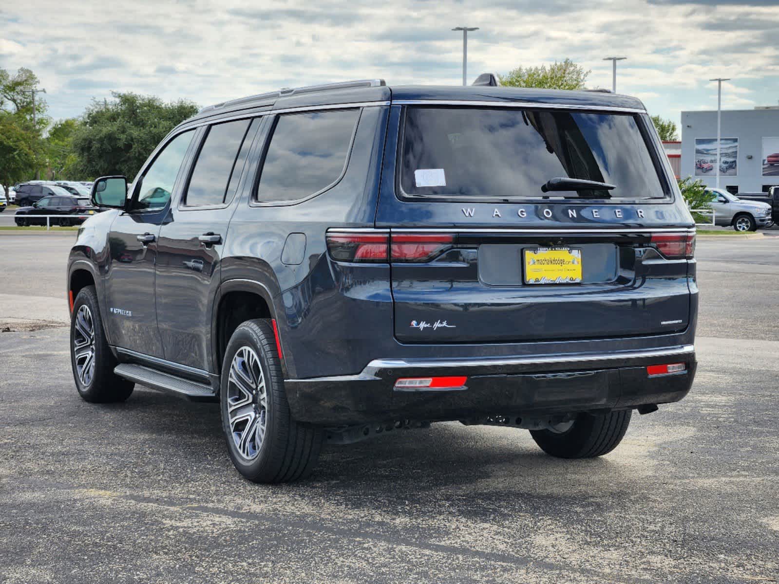 2024 Jeep Wagoneer Series II 4