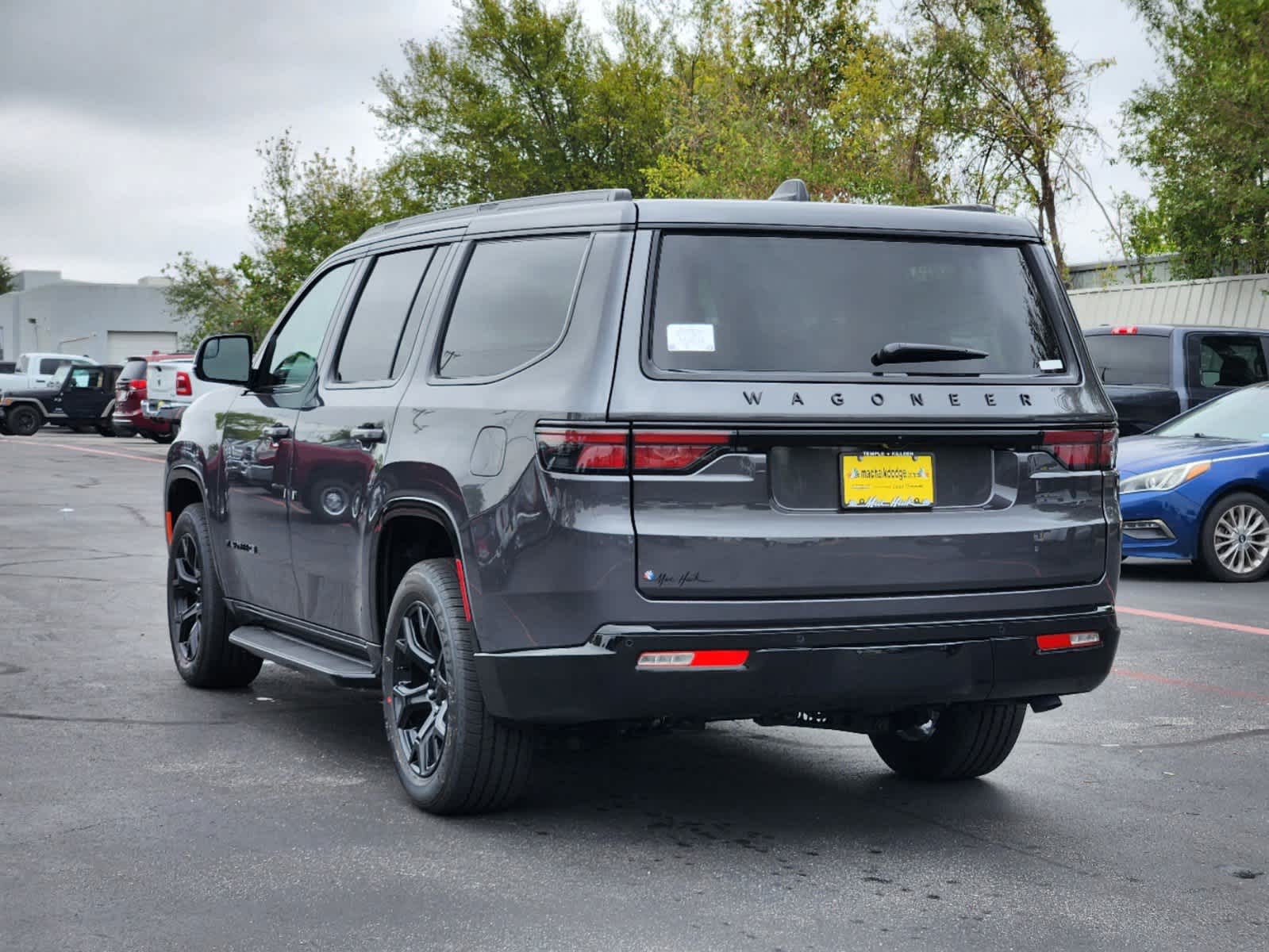 2024 Jeep Wagoneer Series II Carbide 4