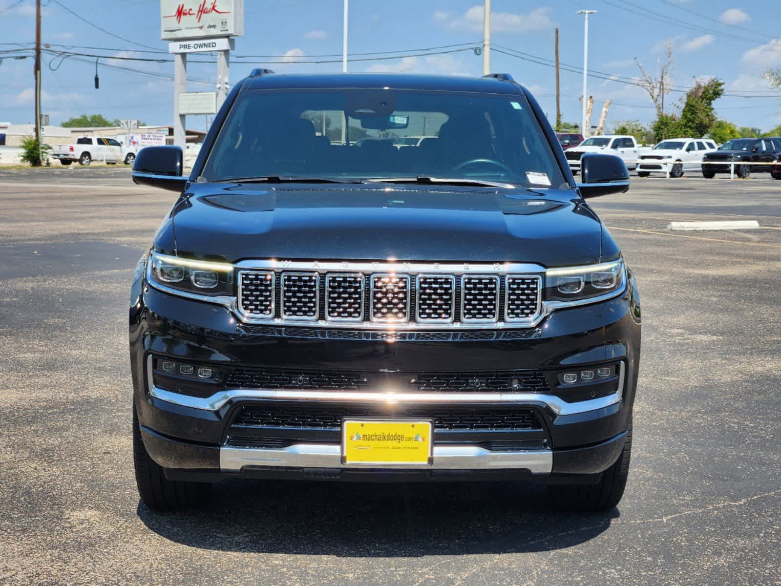 2023 Jeep Grand Wagoneer Series III 2