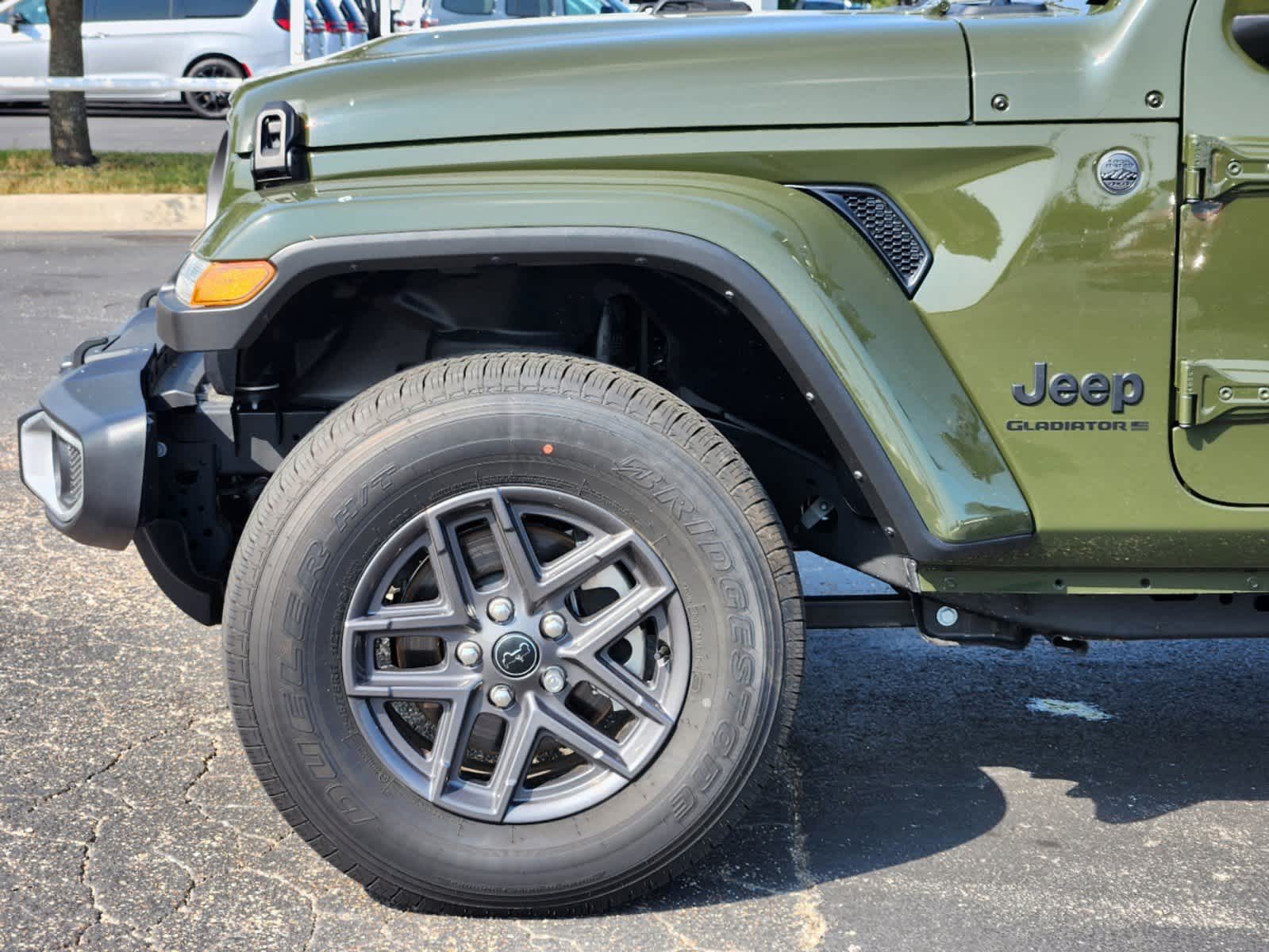 2024 Jeep Gladiator Sport S 4x4 6