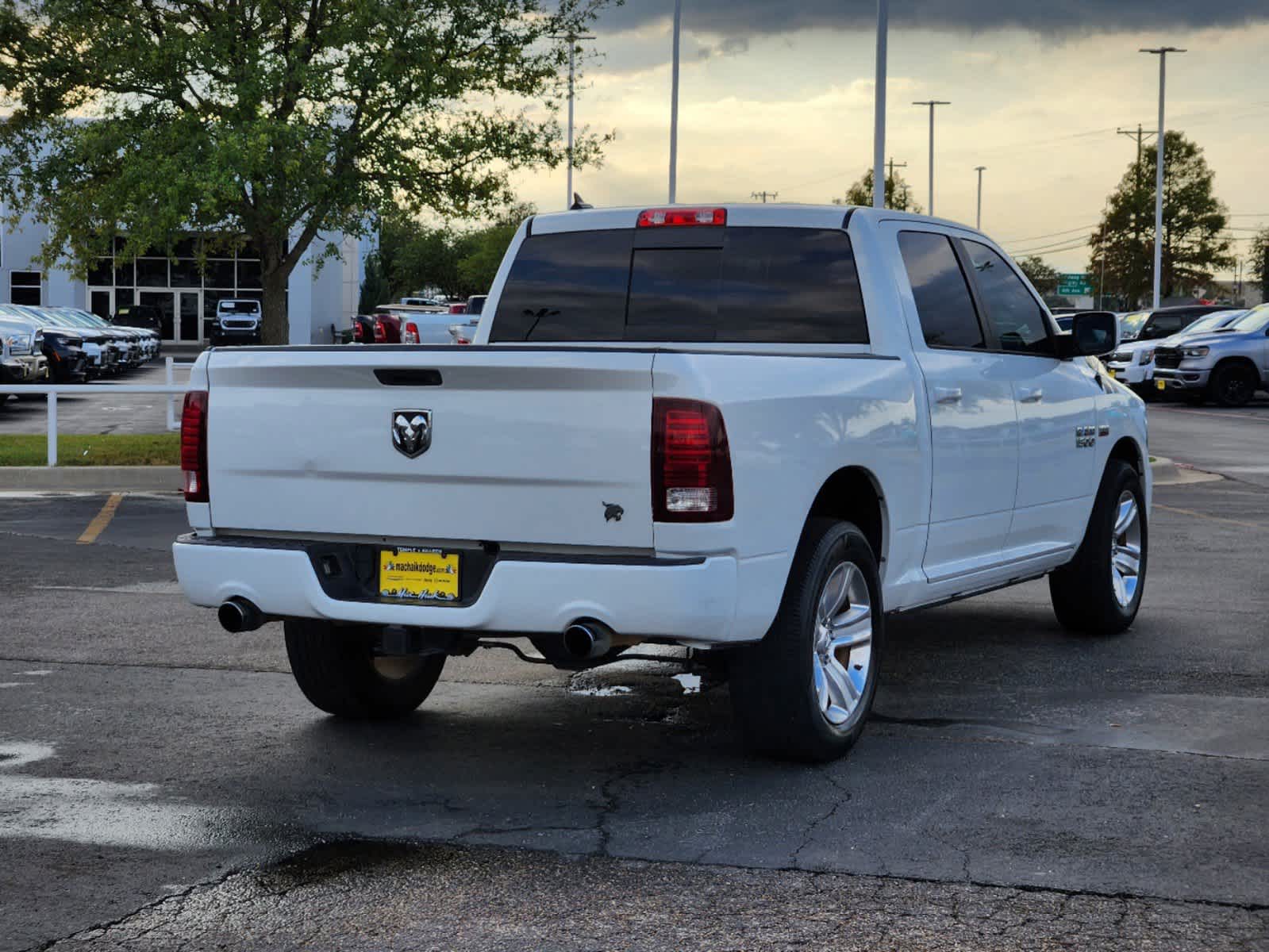 2016 Ram 1500 Sport 2WD Crew Cab 140.5 5