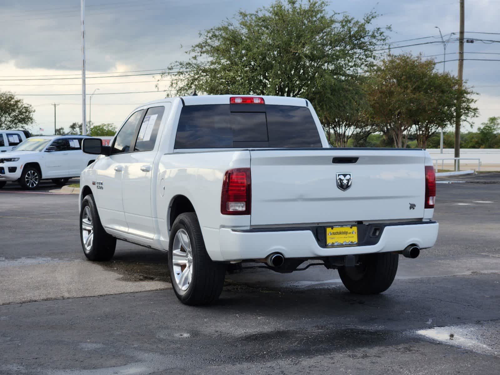 2016 Ram 1500 Sport 2WD Crew Cab 140.5 7