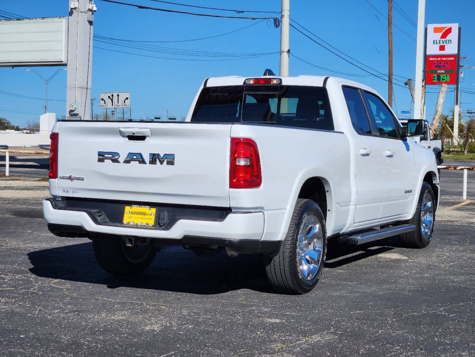 2025 Ram 1500 Lone Star 4