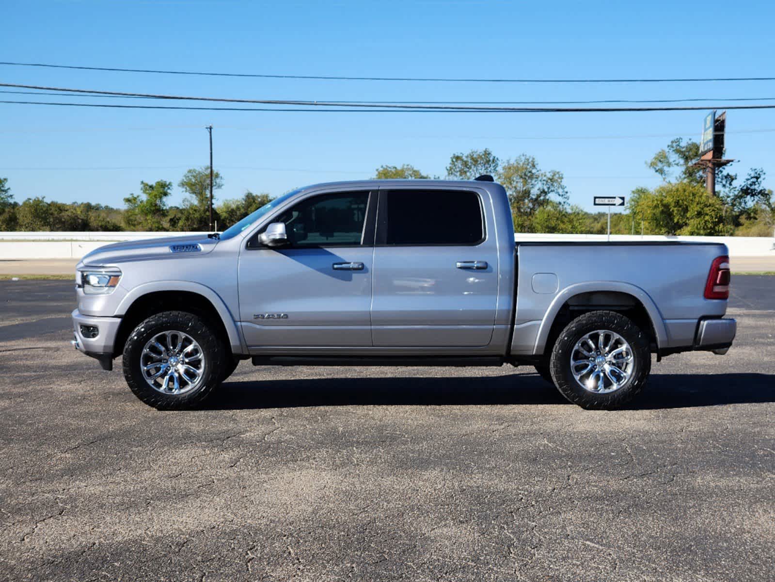 2022 Ram 1500 Laramie 4x2 Crew Cab 57 Box 4