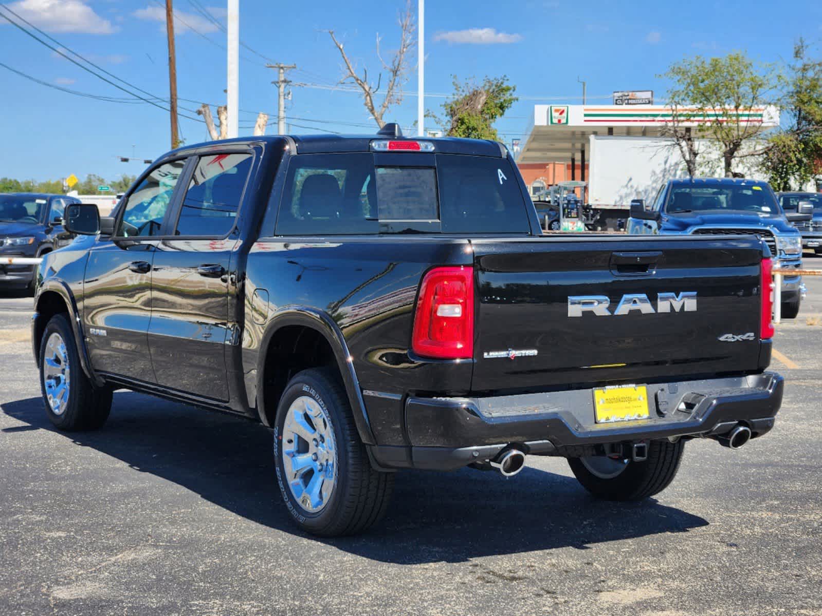 2025 Ram 1500 Lone Star 4x4 Crew Cab 57 Box 3