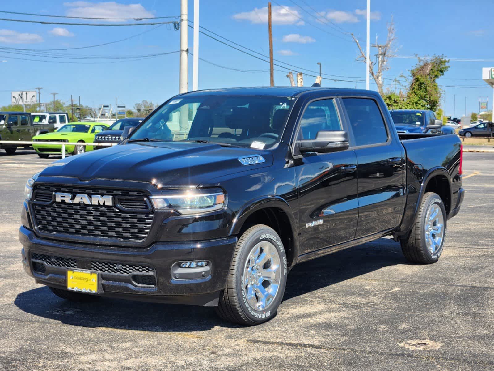 2025 Ram 1500 Lone Star 4x4 Crew Cab 57 Box 2