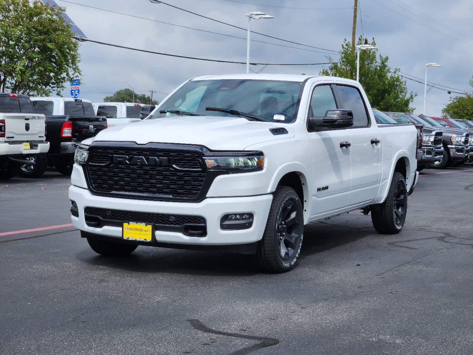 2025 Ram 1500 Lone Star 4x4 Crew Cab 57 Box 2