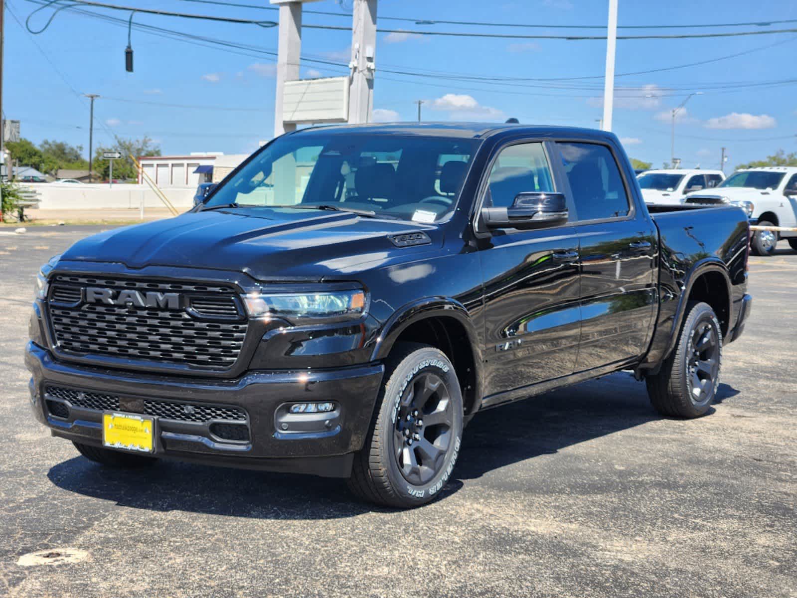 2025 Ram 1500 Lone Star 4x4 Crew Cab 57 Box 2