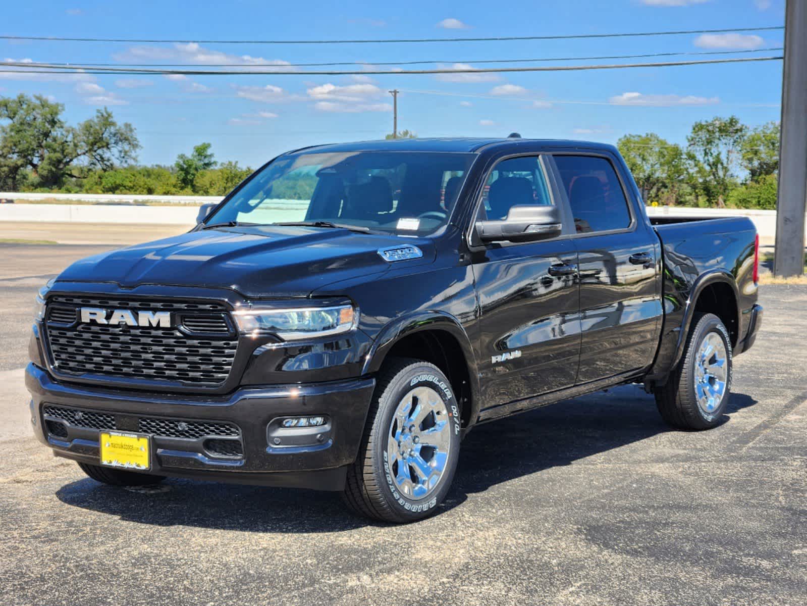 2025 Ram 1500 Lone Star 4x4 Crew Cab 57 Box 2