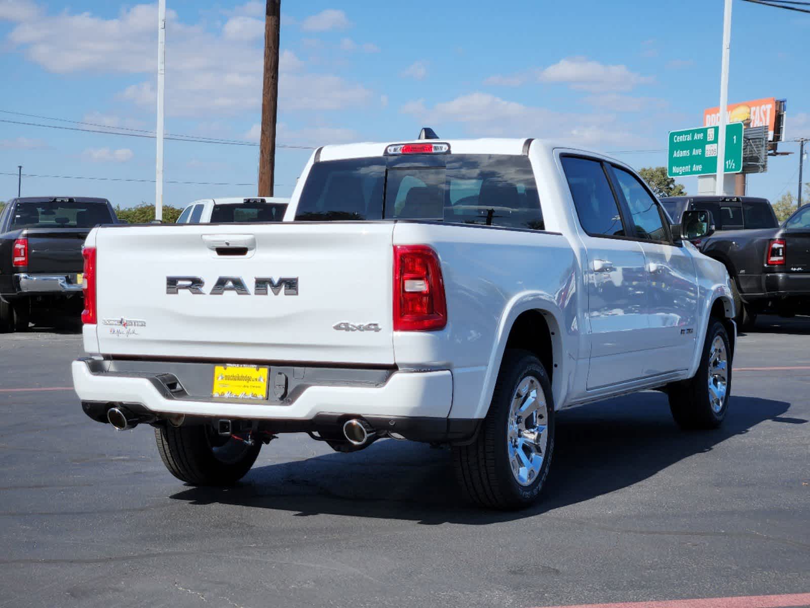 2025 Ram 1500 Lone Star 4x4 Crew Cab 57 Box 3