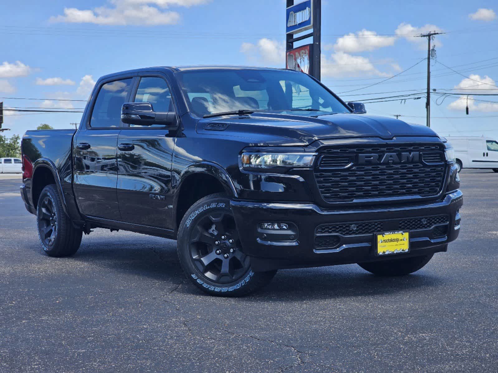 2025 Ram 1500 Lone Star 4x4 Crew Cab 57 Box 1