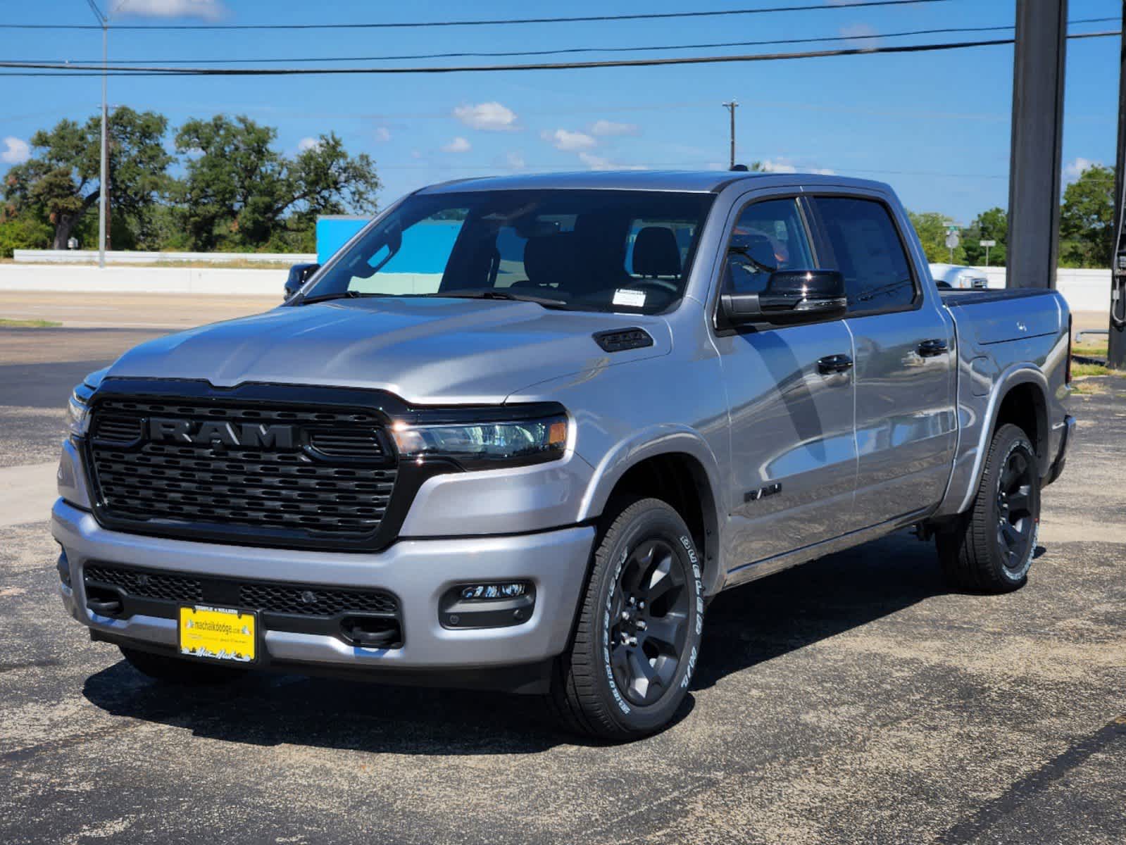 2025 Ram 1500 Lone Star 4x4 Crew Cab 57 Box 2