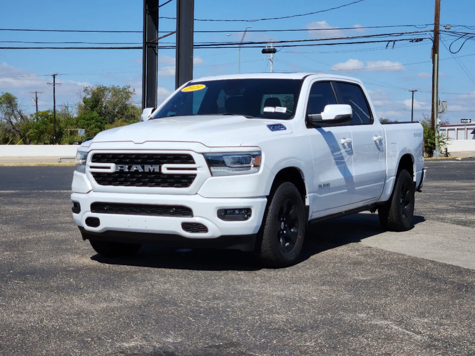 2023 Ram 1500 Big Horn 4x4 Crew Cab 57 Box 3