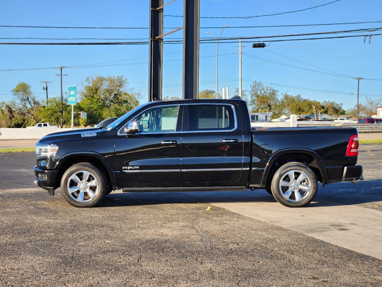 2022 Ram 1500 Limited 4x4 Crew Cab 57 Box 4