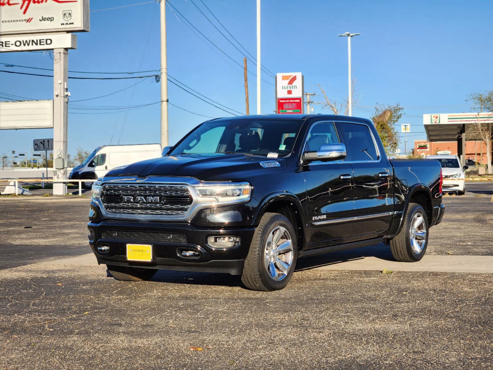 2022 Ram 1500 Limited 4x4 Crew Cab 57 Box 3