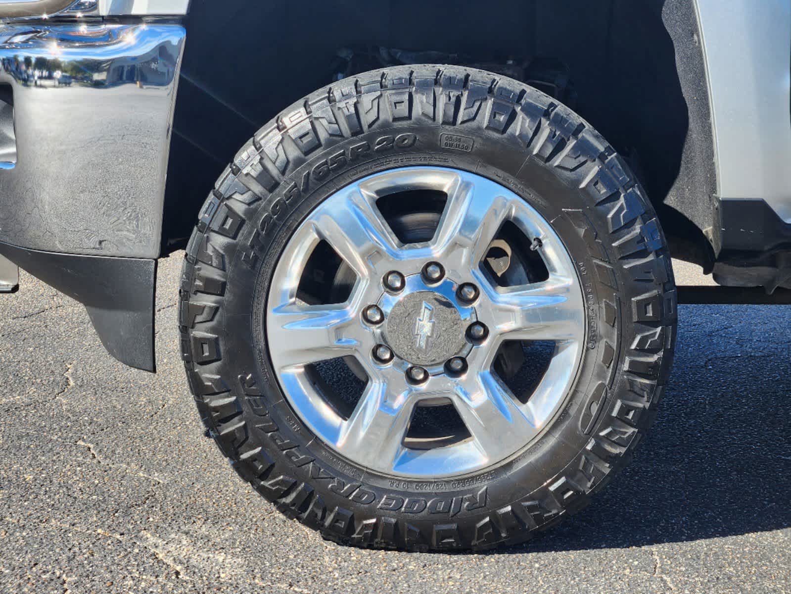 2019 Chevrolet Silverado 2500HD LTZ 4WD Crew Cab 153.7 10