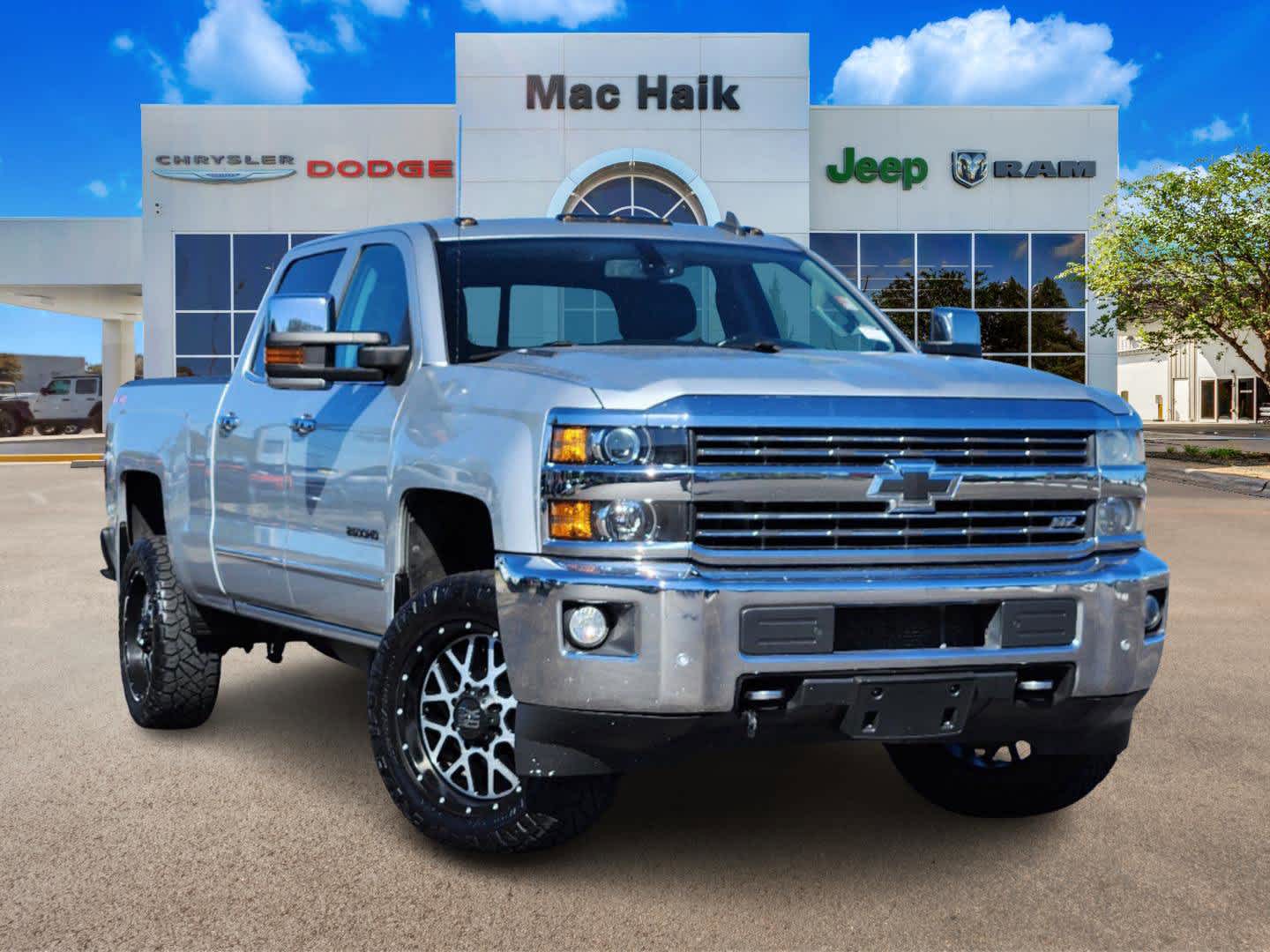 2015 Chevrolet Silverado 2500HD LTZ 4WD Crew Cab 153.7 1