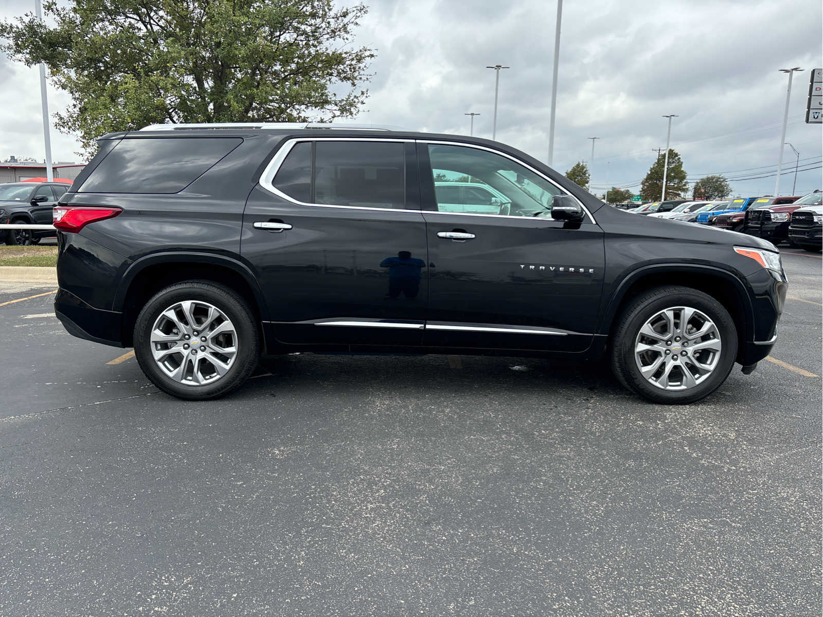 2018 Chevrolet Traverse Premier 18