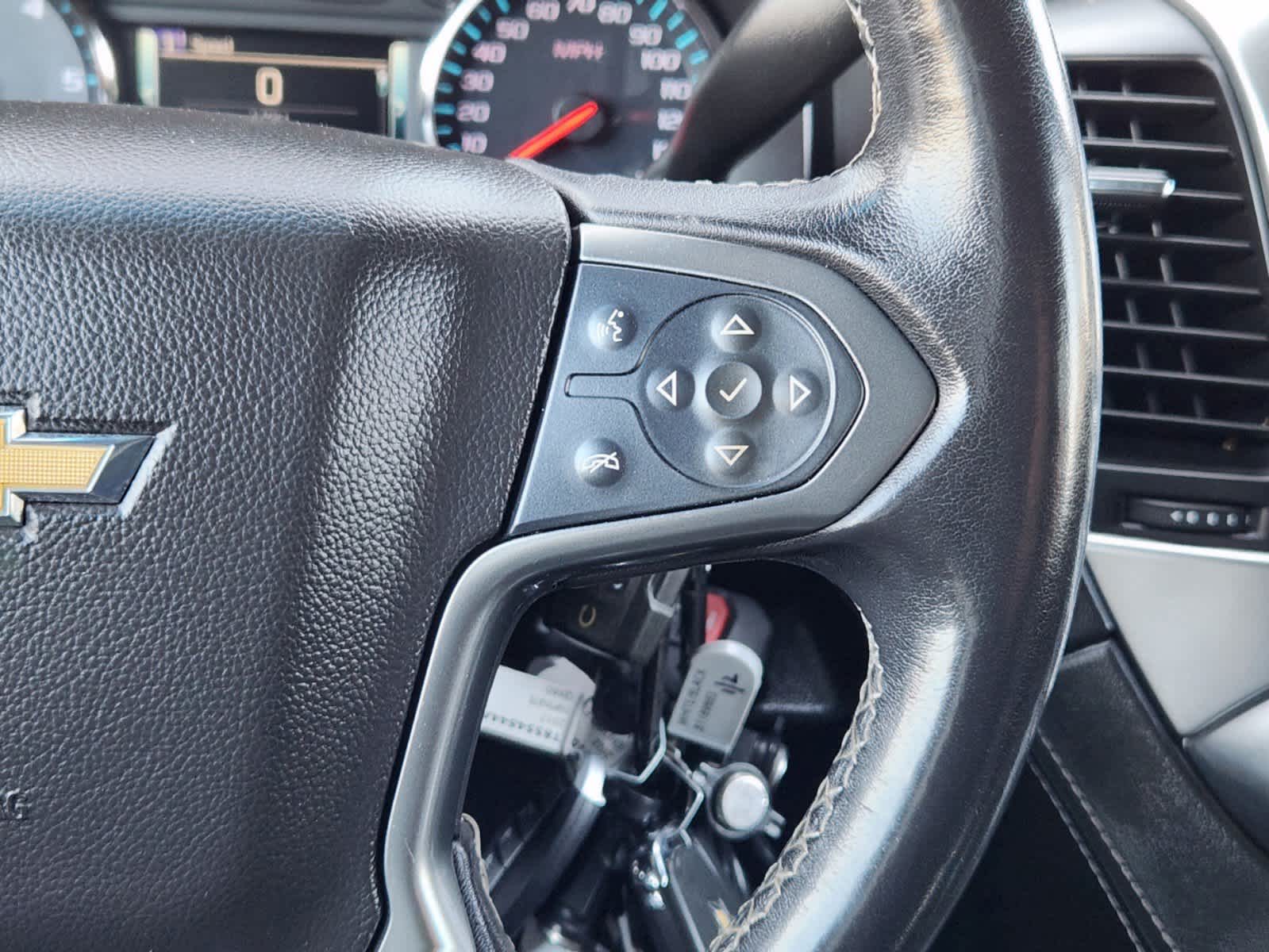 2019 Chevrolet Suburban LT 27