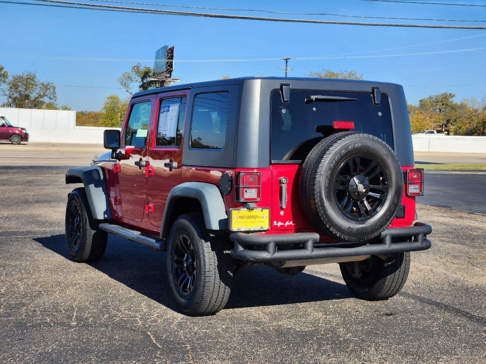 2010 Jeep Wrangler Unlimited Sport 8