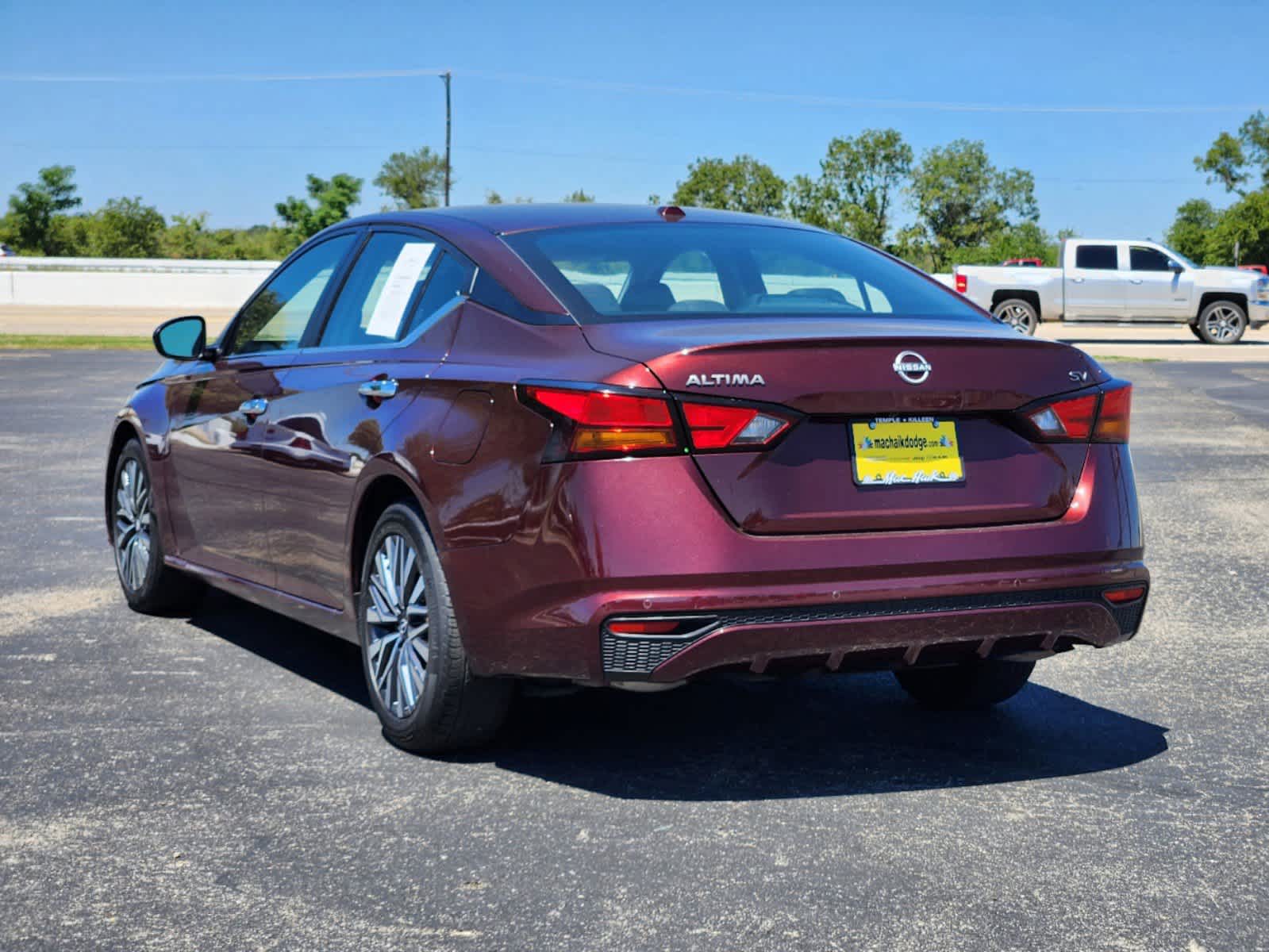 2023 Nissan Altima 2.5 SV 5