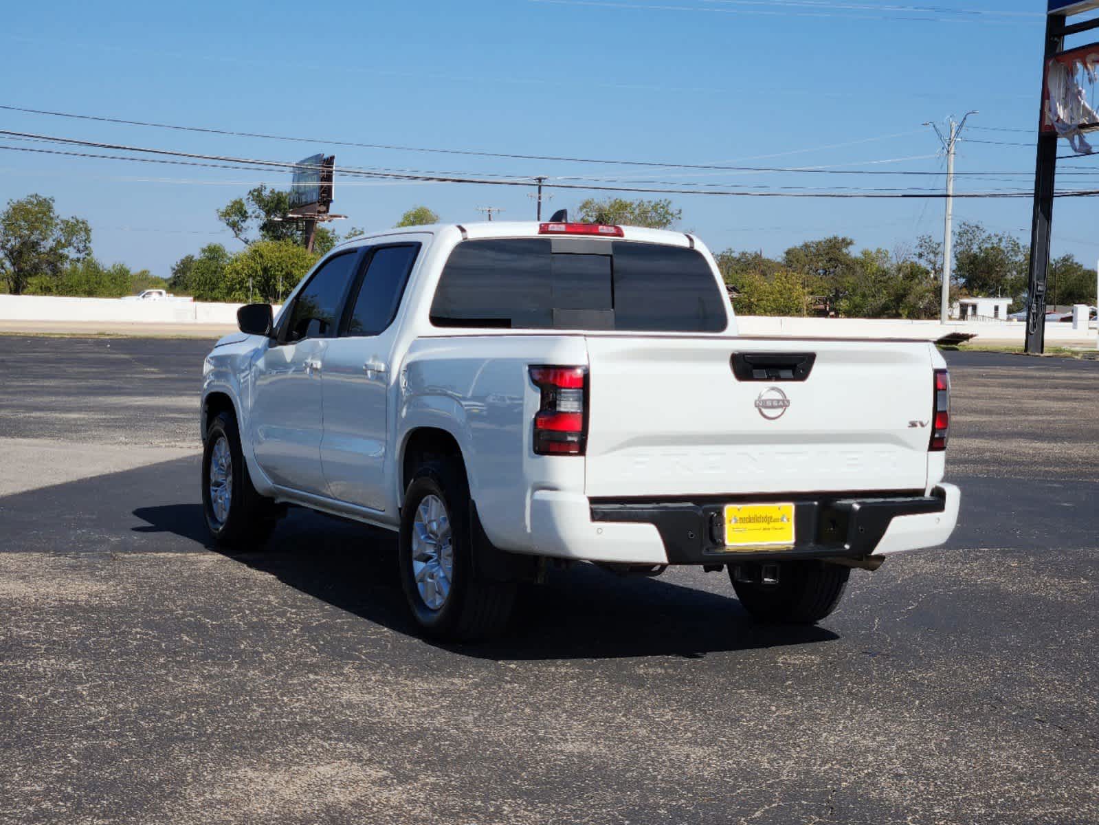 2023 Nissan Frontier SV Crew Cab 4x2 Auto 7