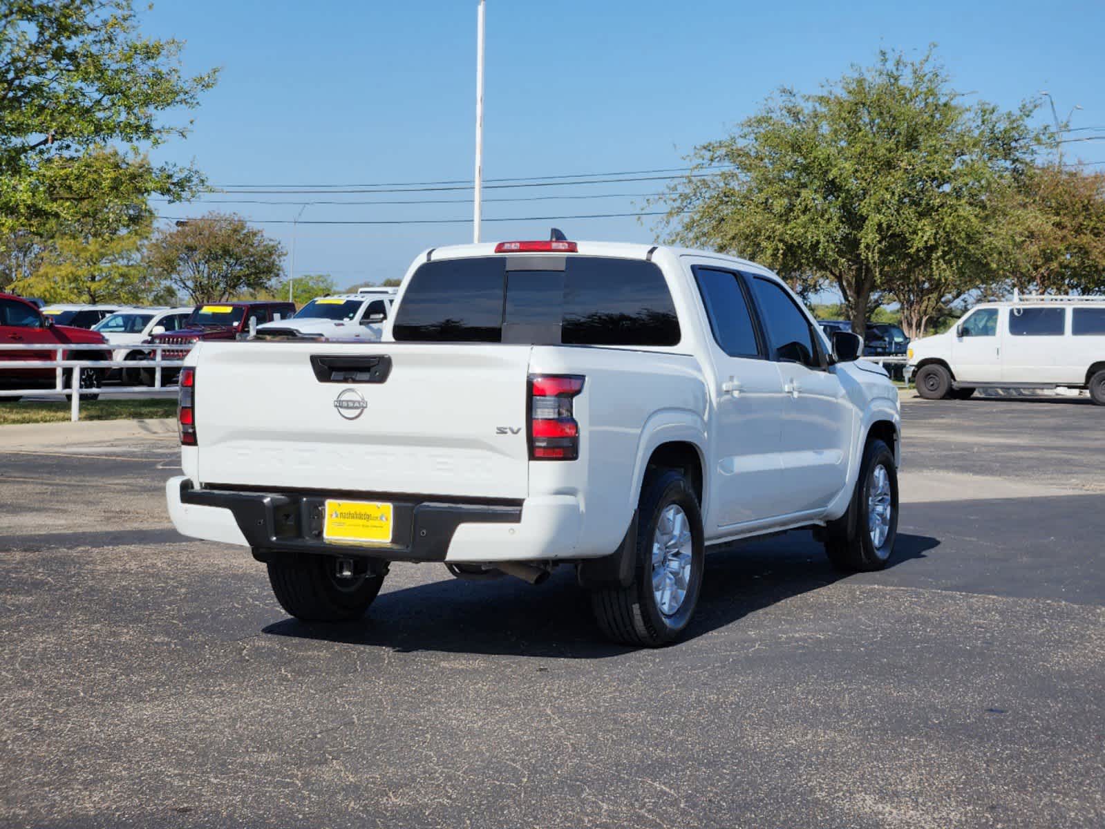 2023 Nissan Frontier SV Crew Cab 4x2 Auto 5