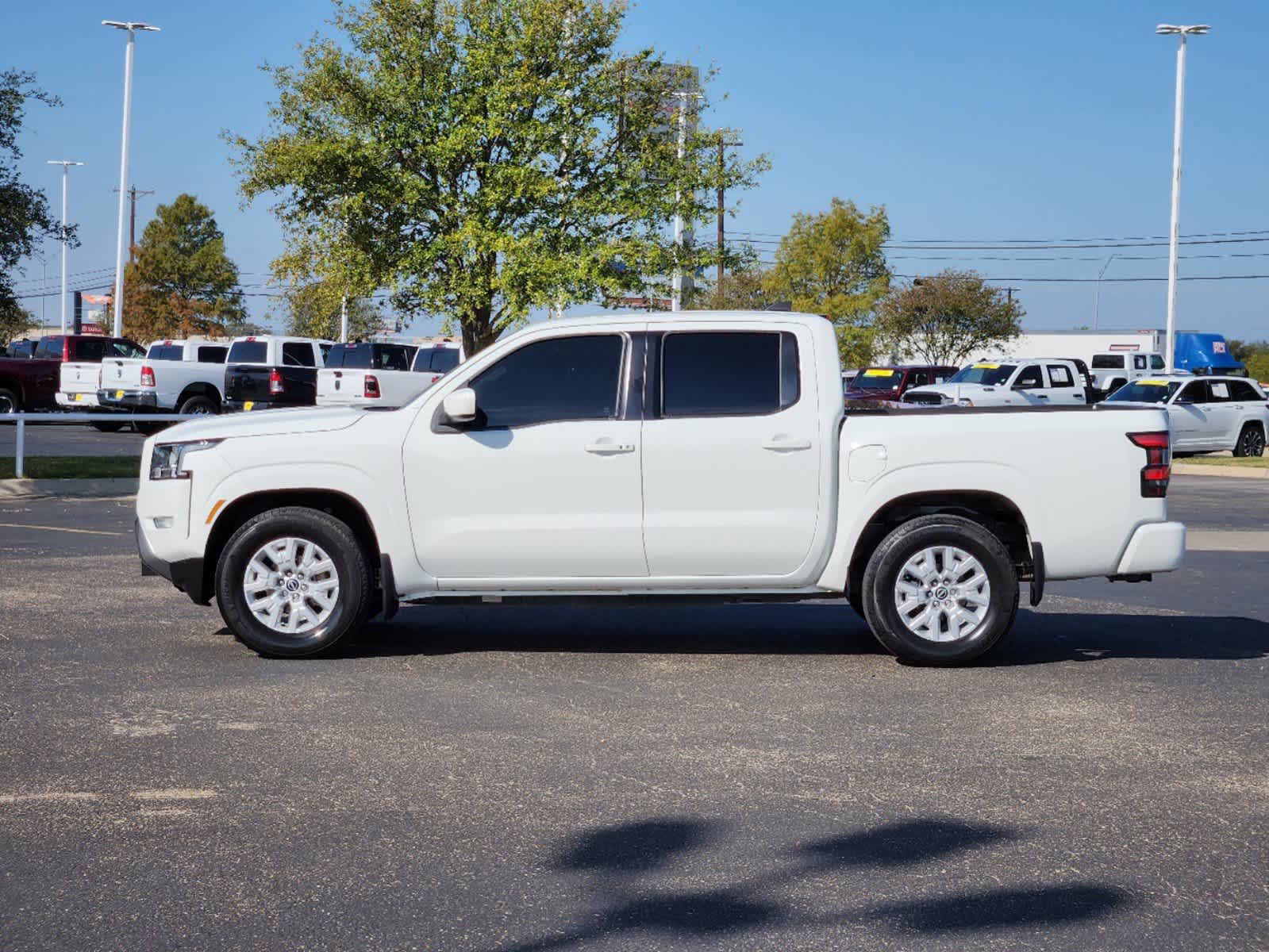 2023 Nissan Frontier SV Crew Cab 4x2 Auto 4