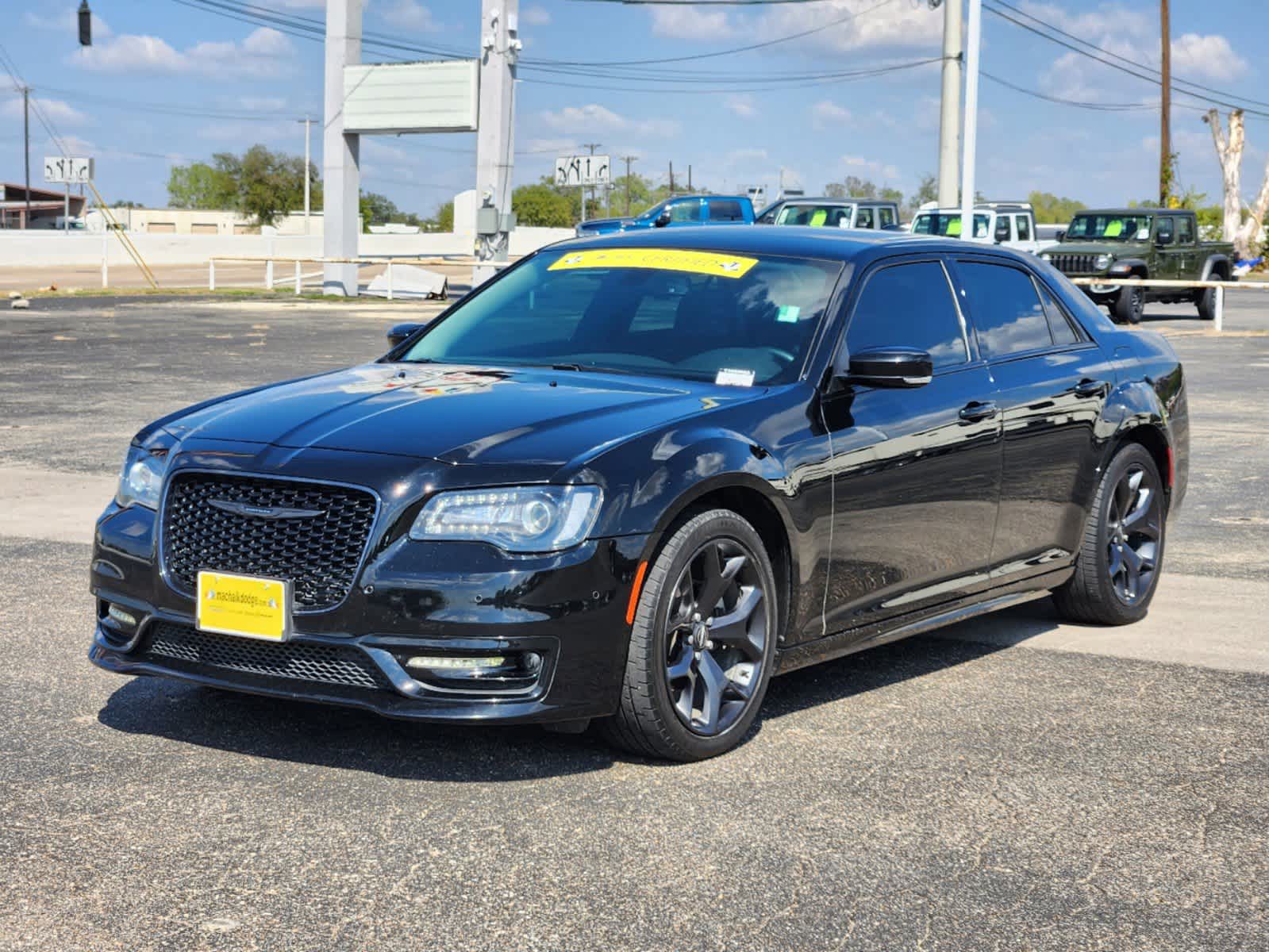 2021 Chrysler 300 Touring L 6