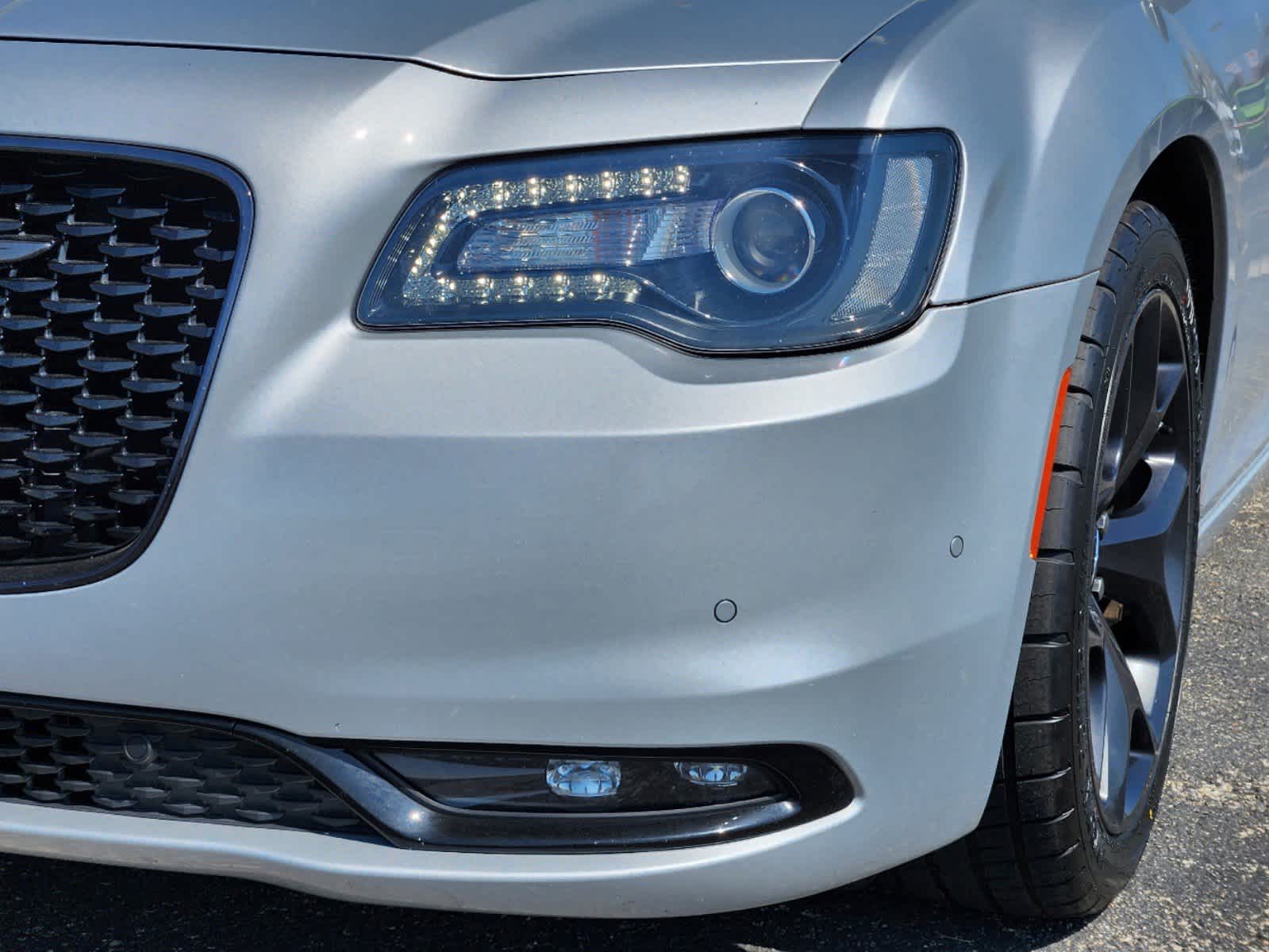 2022 Chrysler 300 300S 6