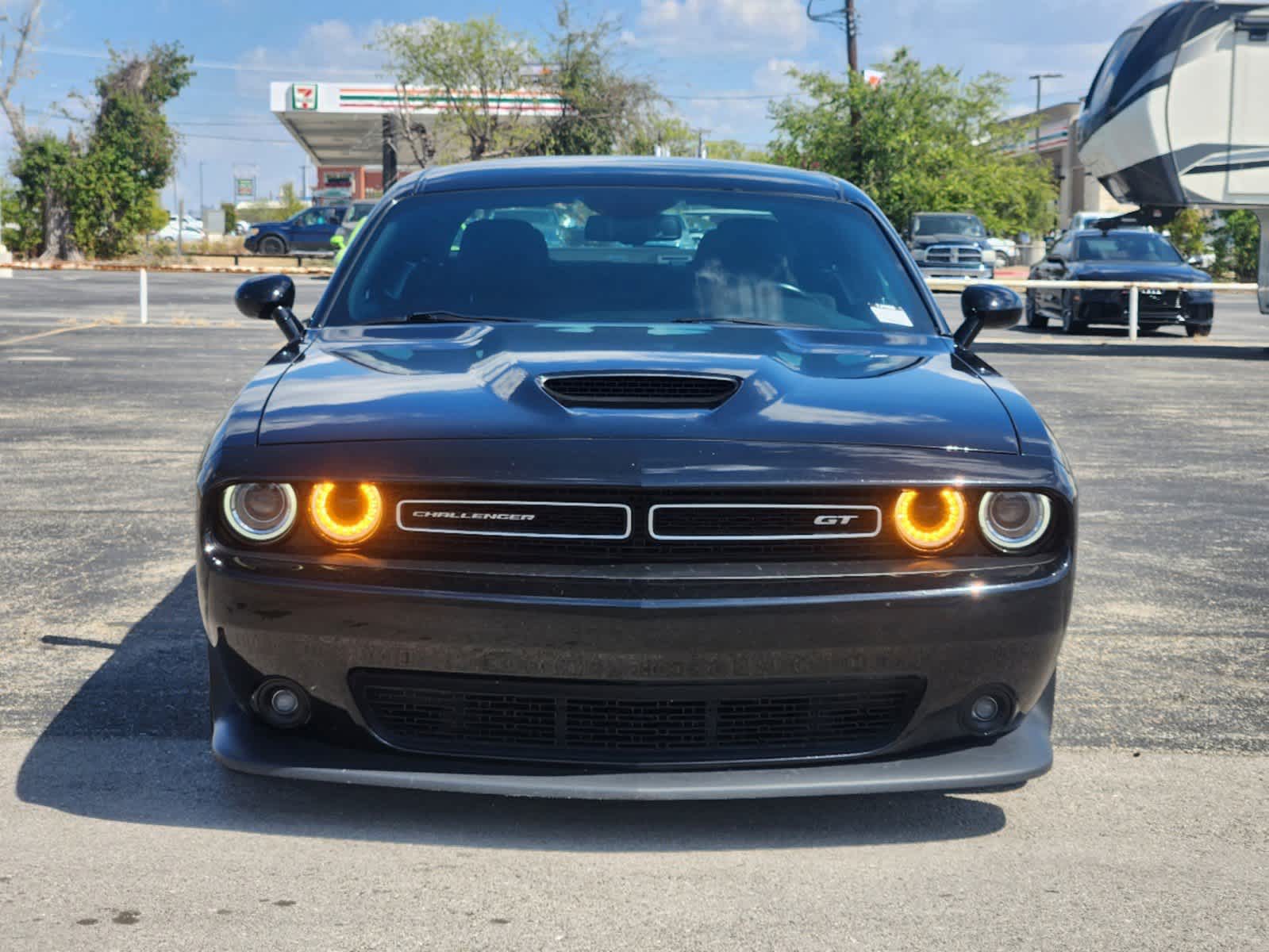 2022 Dodge Challenger GT 2