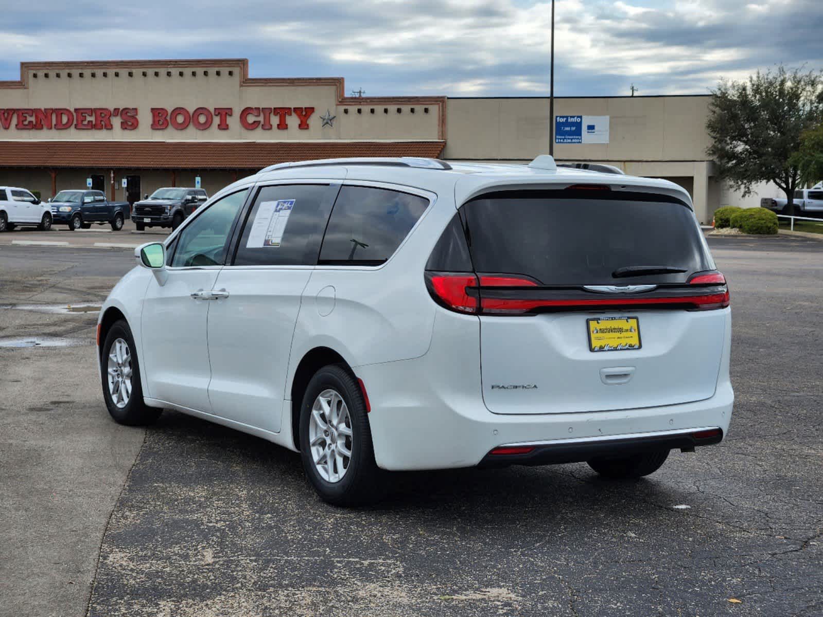 2021 Chrysler Pacifica Touring L 6