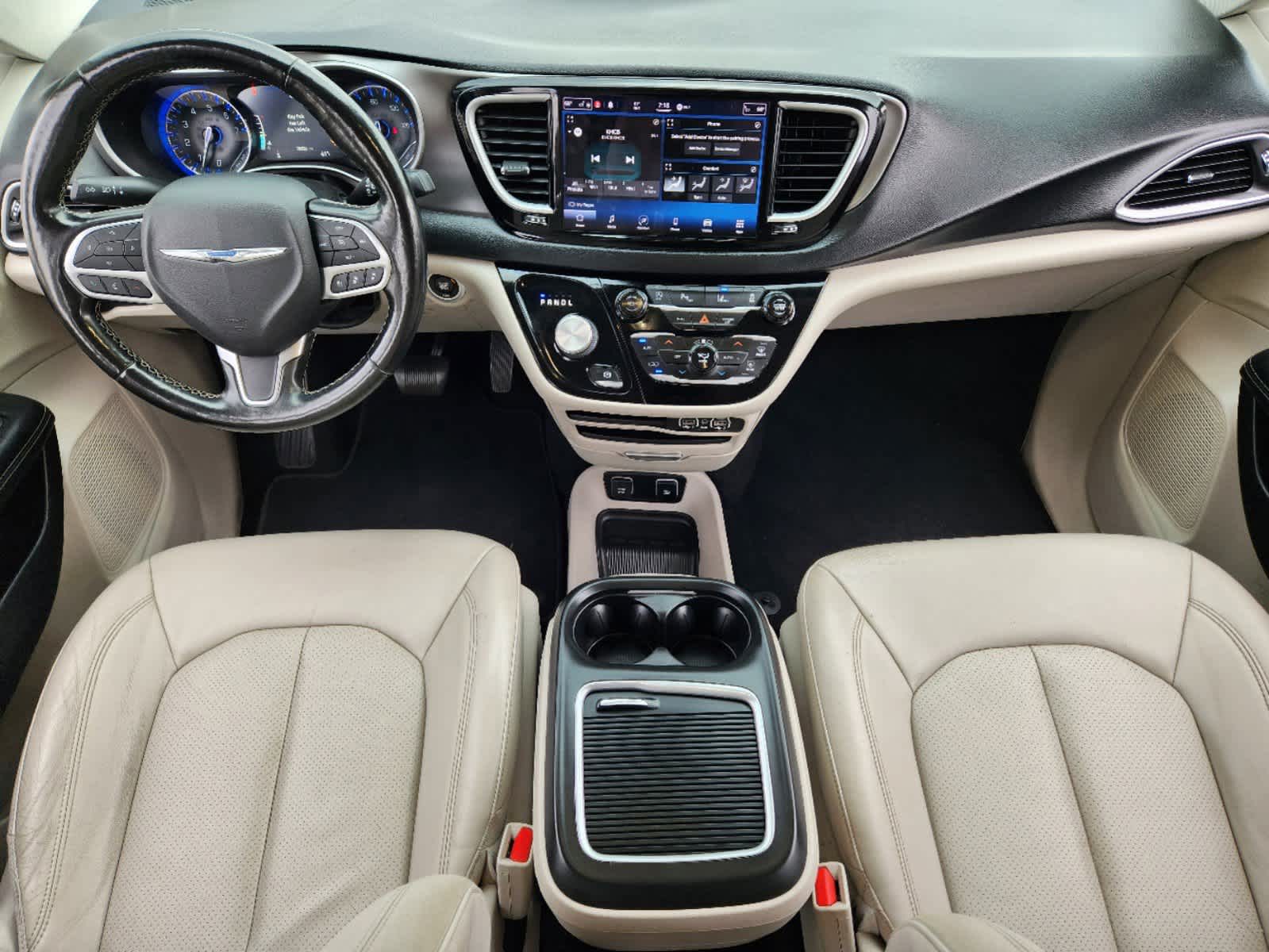 2021 Chrysler Pacifica Touring L 25