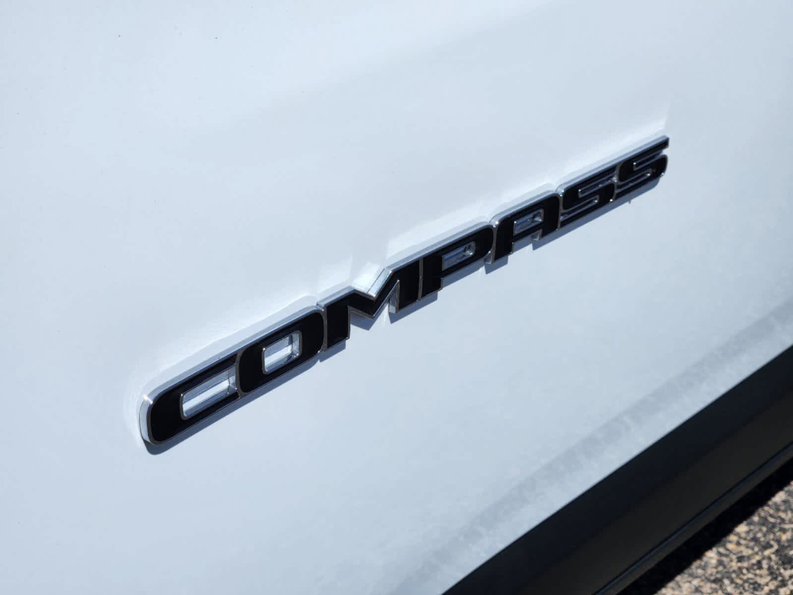 2025 Jeep Compass Sport 9