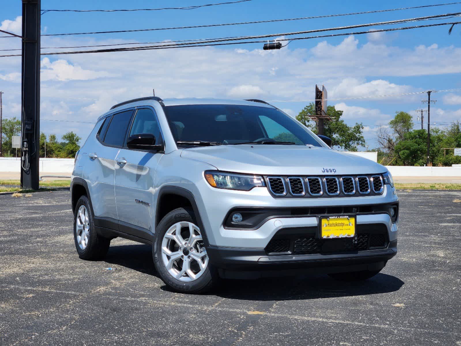 2025 Jeep Compass Latitude 1